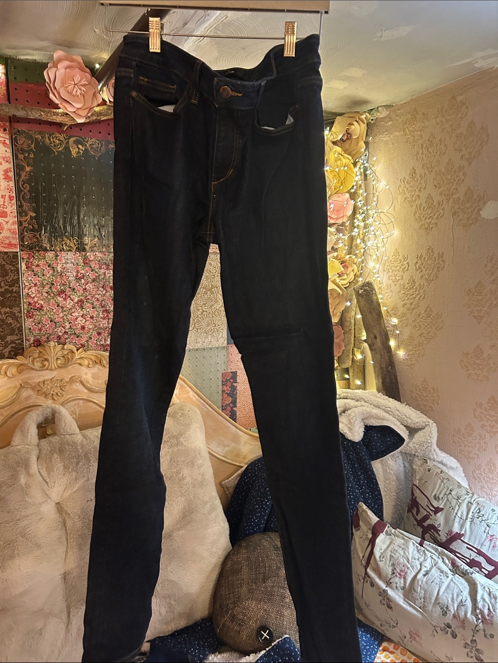 Joe's Jeans Skinny Jeans in Black Wash